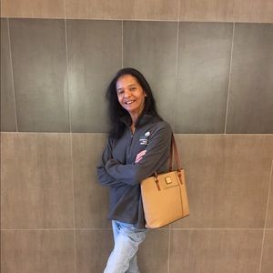 Meet your Posher, Gwen